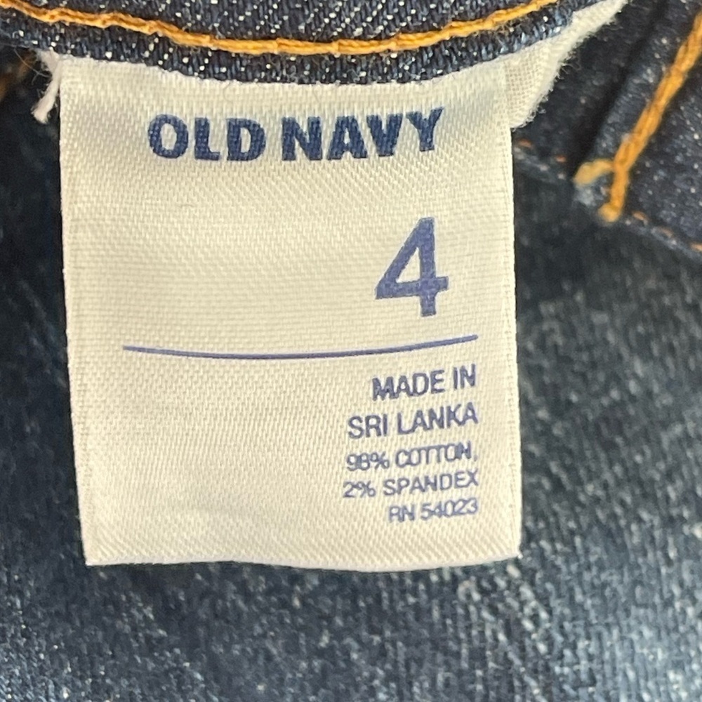 Old Navy Blue Jean Denim Bermuda Shorts with Cuffed Hem Size 4 Summer - Picture 10 of 10